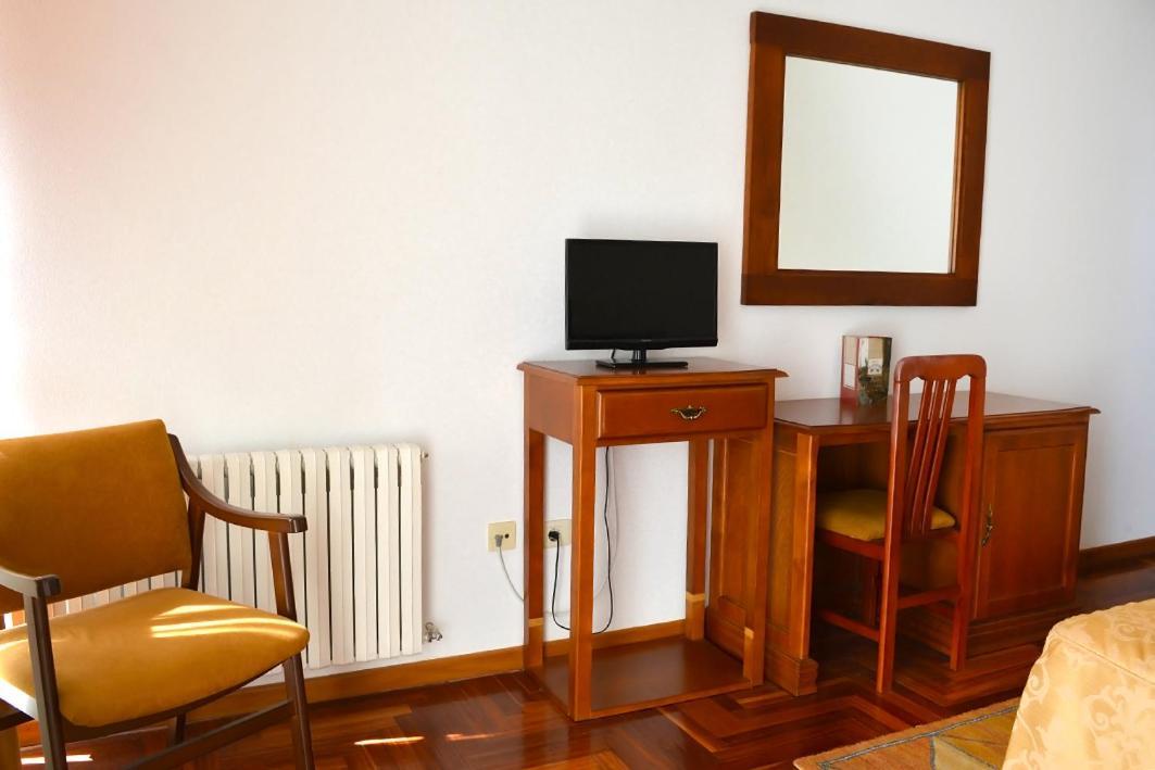 Hotel Os Caracoles Pereiro de Aguiar Bagian luar foto